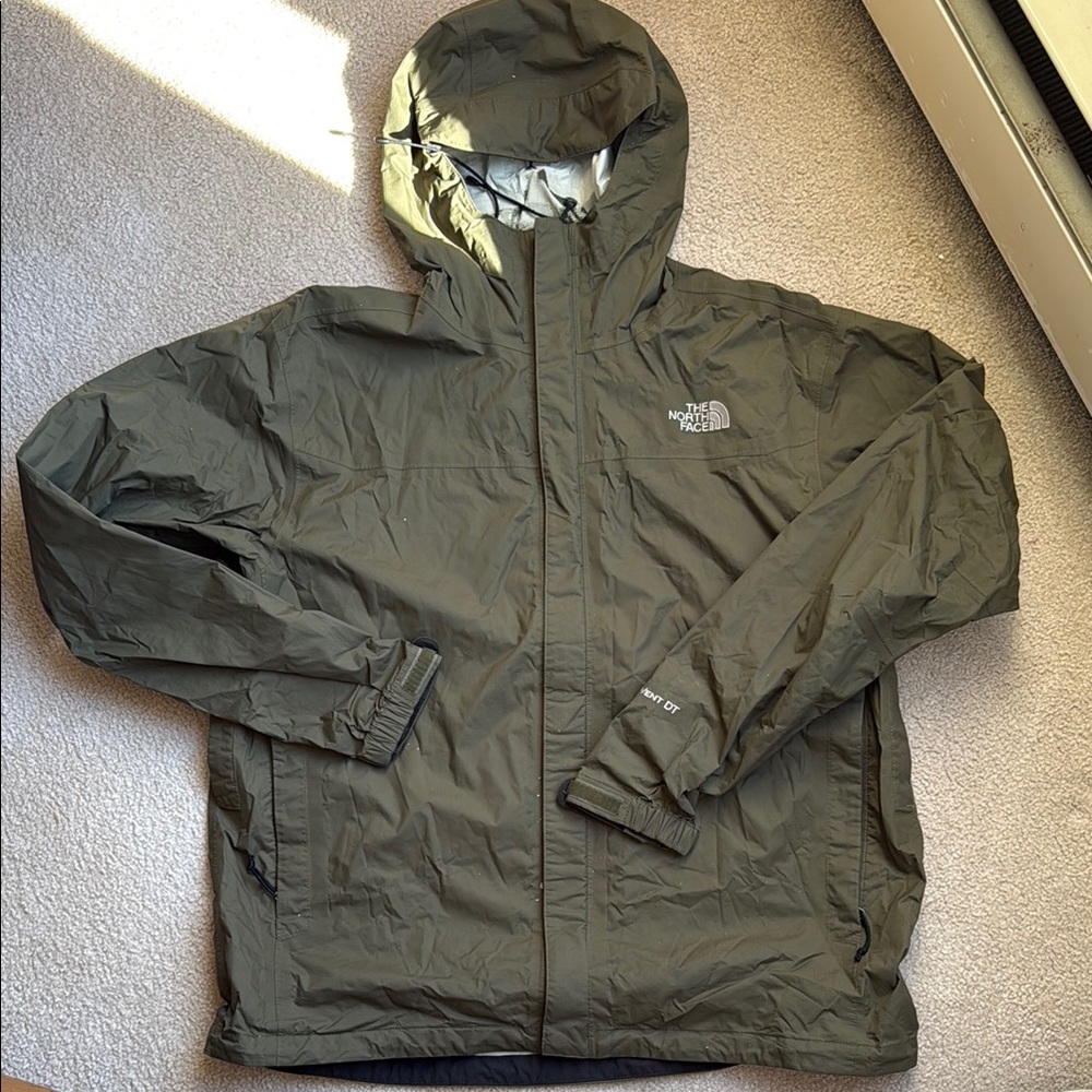 The North Face Men's Olive Green Raincoat size Large
